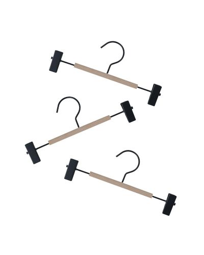 Titaniumbaby industriële kledinghangers met klem kopen? | BabyPlanet